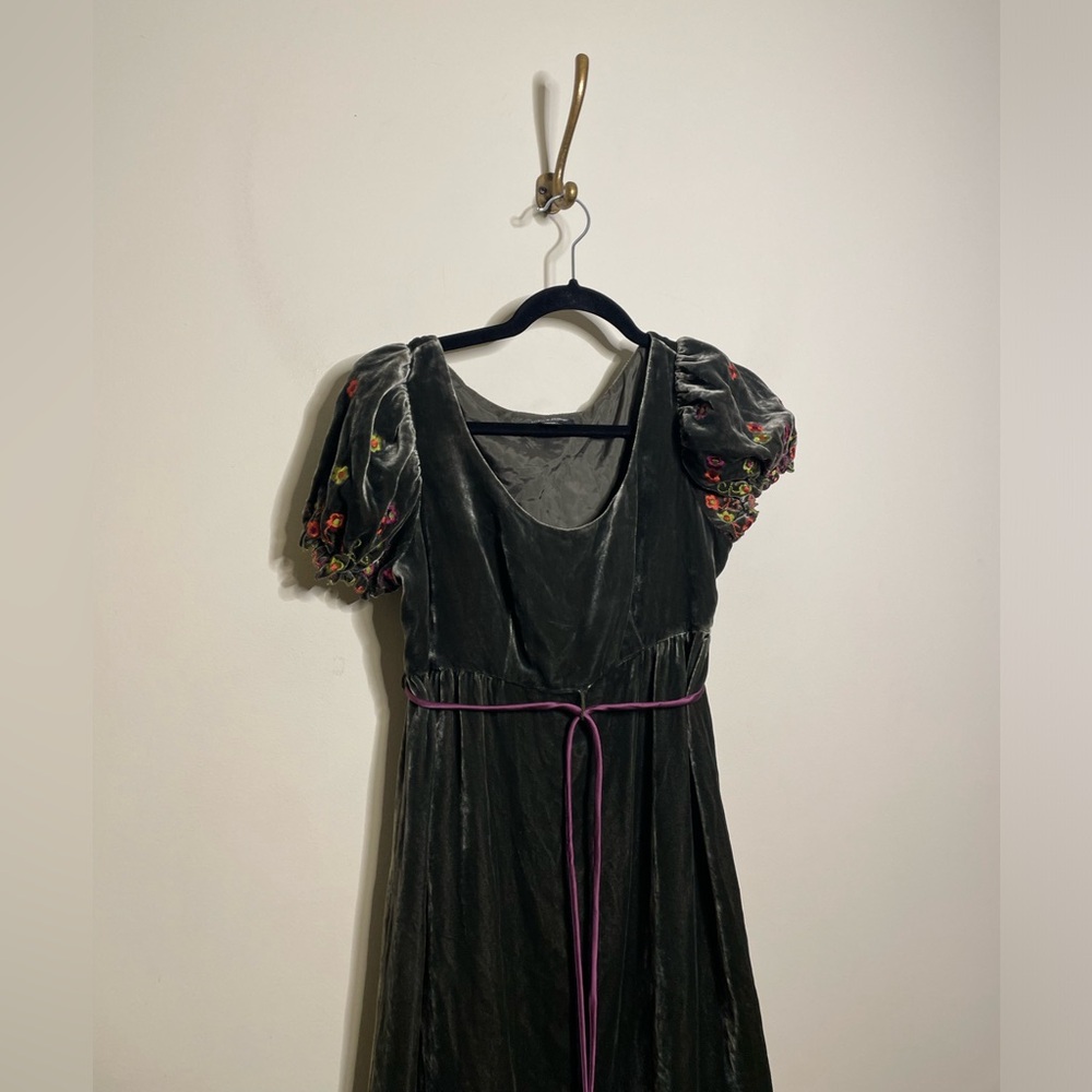 Vintage Betsey Johnson New York Velvet Dress in Dark Green Floral Embroidered - Picture 2 of 4